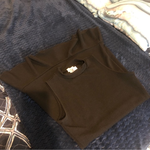 New Caution To The Wind black textures sleeveless dress - Picture 6 of 8